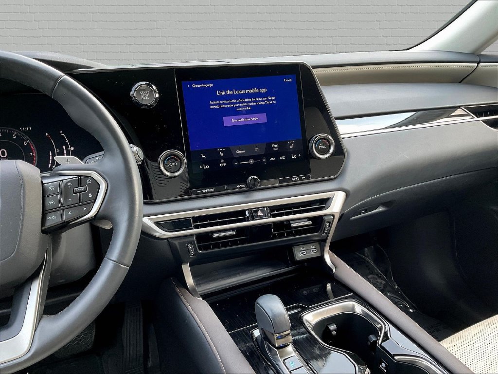 Used 2024 Lexus RX 350 FWD w/ Technology Package image 8