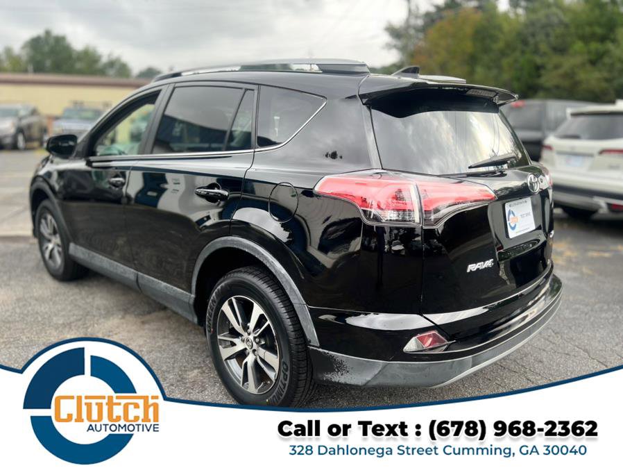 Used 2018 Toyota RAV4 XLE image 8