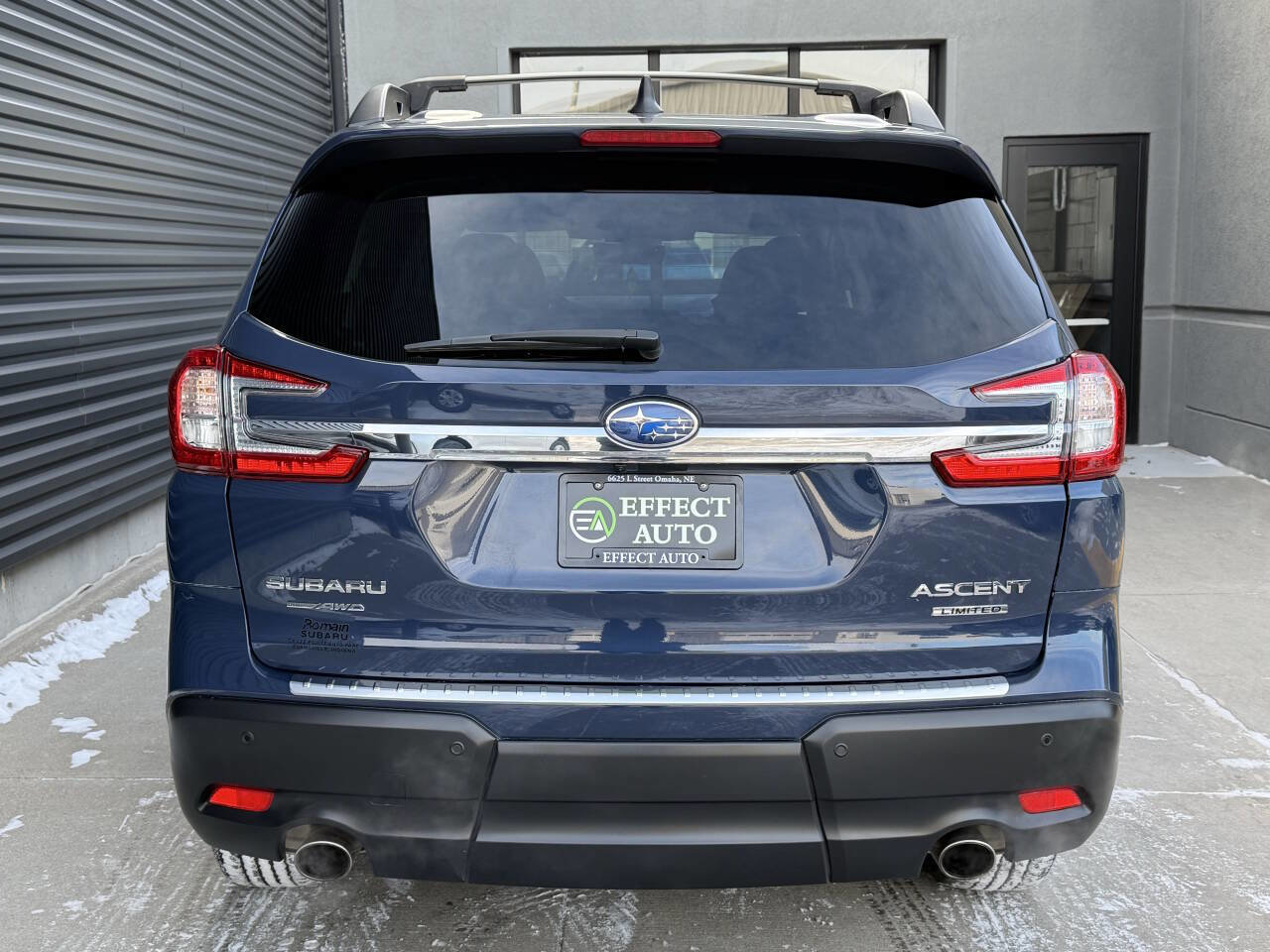 Used 2024 Subaru Ascent Limited w/ Technology Package image 12