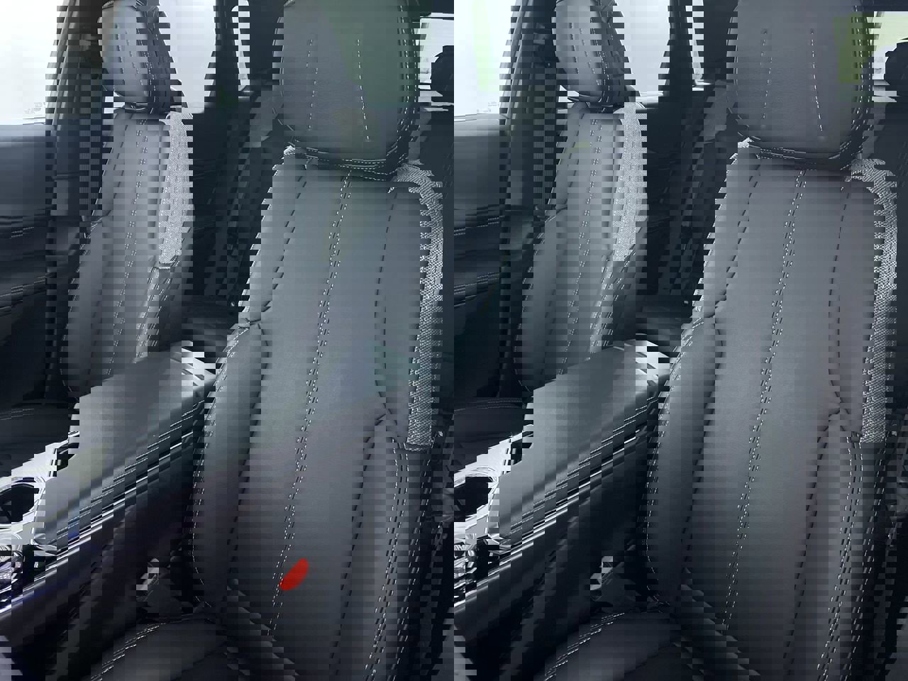 Certified 2024 Cadillac Lyriq Tech image 11