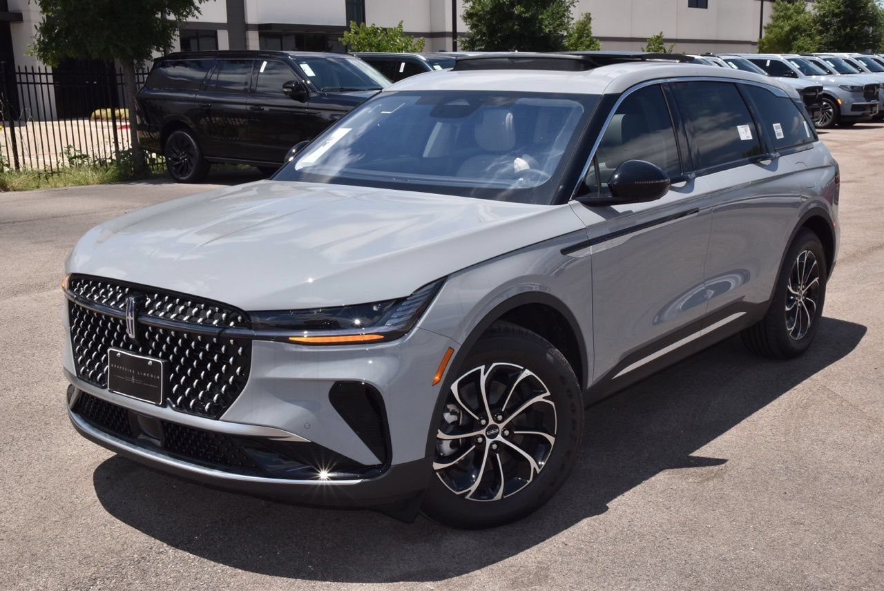 New 2026 Lincoln Nautilus Premier w/ Equipment Group 102A AWD/4WD image 12