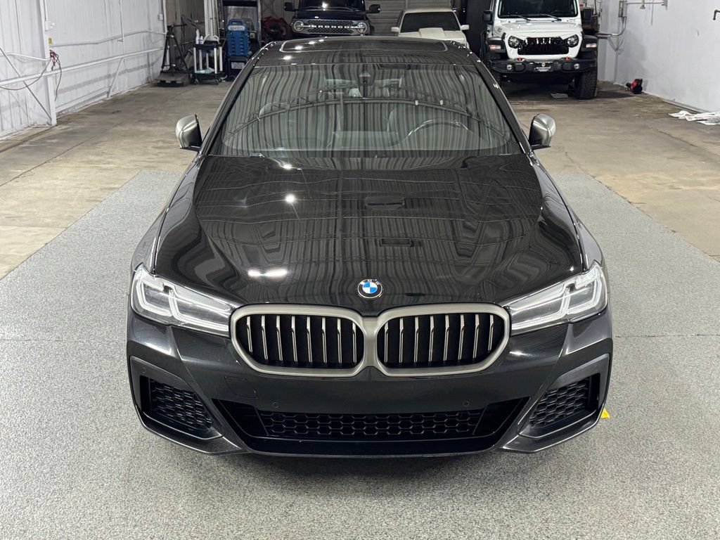 Used 2023 BMW M550i xDrive AWD/4WD image 2