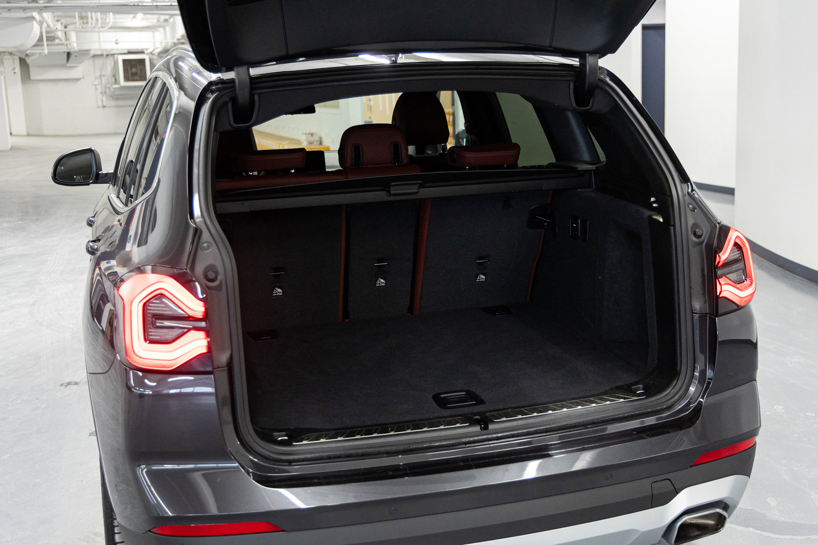 Used 2024 BMW X3 xDrive30i w/ Premium Package w/ZPA image 17