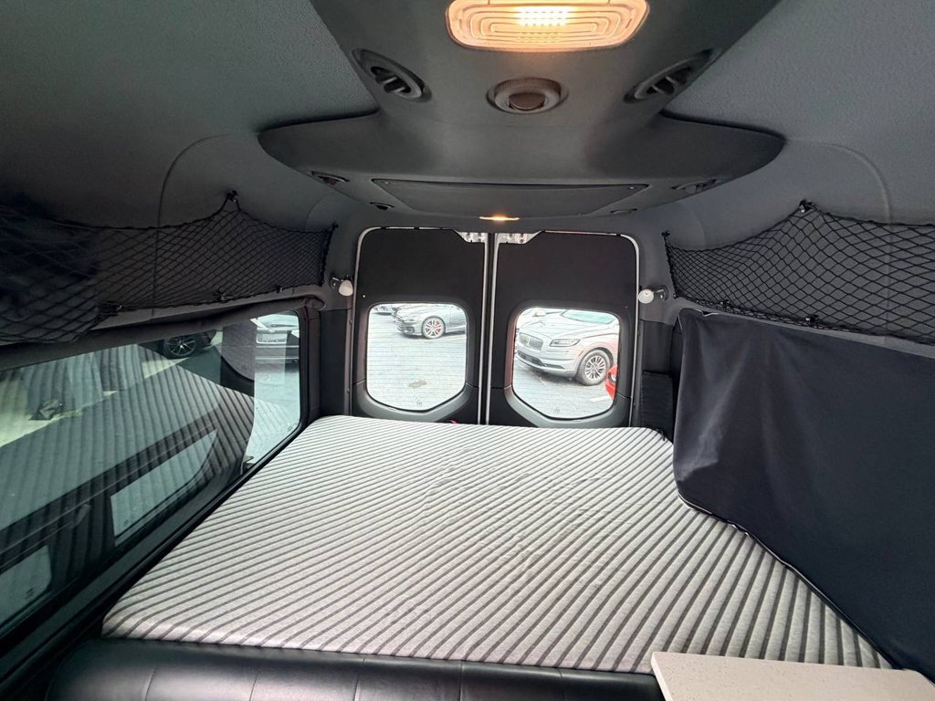 Used 2019 Mercedes-Benz Sprinter 2500 image 46
