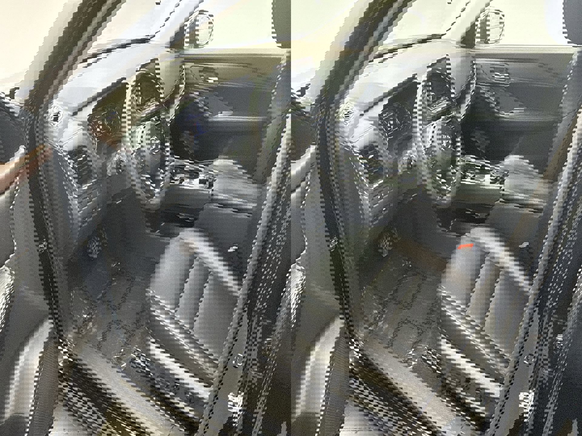 Used 2023 Nissan Rogue SV w/ SV Premium Package image 10