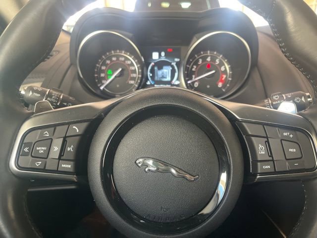 Used 2019 Jaguar F-TYPE Coupe image 10