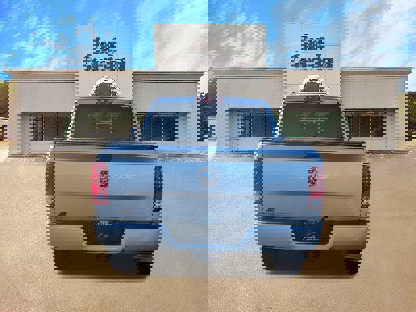 Used 2017 RAM 1500 Express image 4