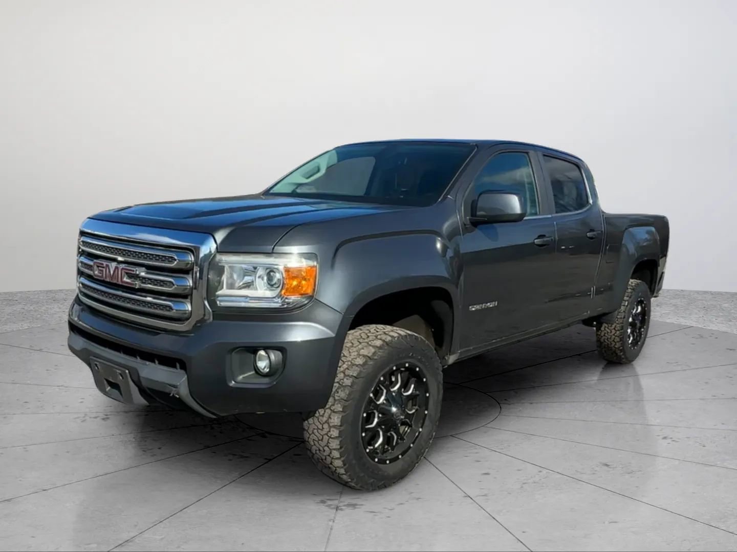 Used 2016 GMC Canyon SLE w/ SLE Convenience Package image 1