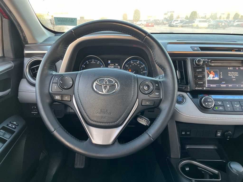 Used 2018 Toyota RAV4 XLE w/ Plus Extra Value Package FWD image 17
