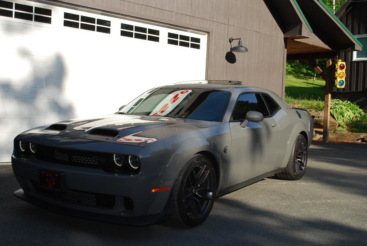 Used 2019 Dodge Challenger SRT Hellcat Redeye RWD image 28