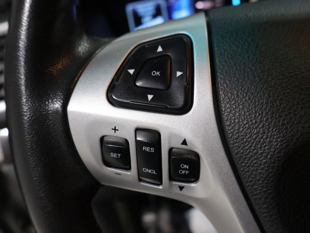 Used 2013 Ford Explorer Limited image 33