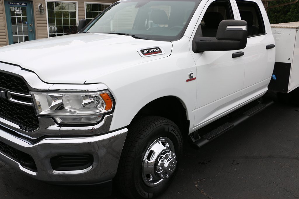 Used 2024 RAM 3500 Tradesman w/ Chrome Appearance Group AWD/4WD image 41