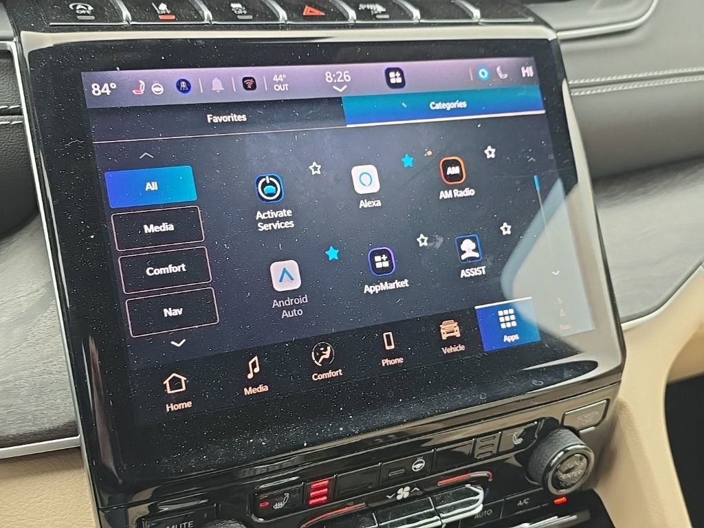 Used 2024 Jeep Grand Cherokee Limited AWD/4WD image 38