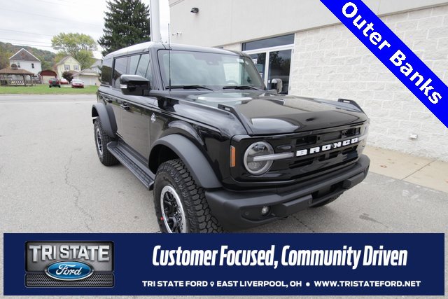 New 2025 Ford Bronco Outer Banks w/ Sasquatch Package image 1