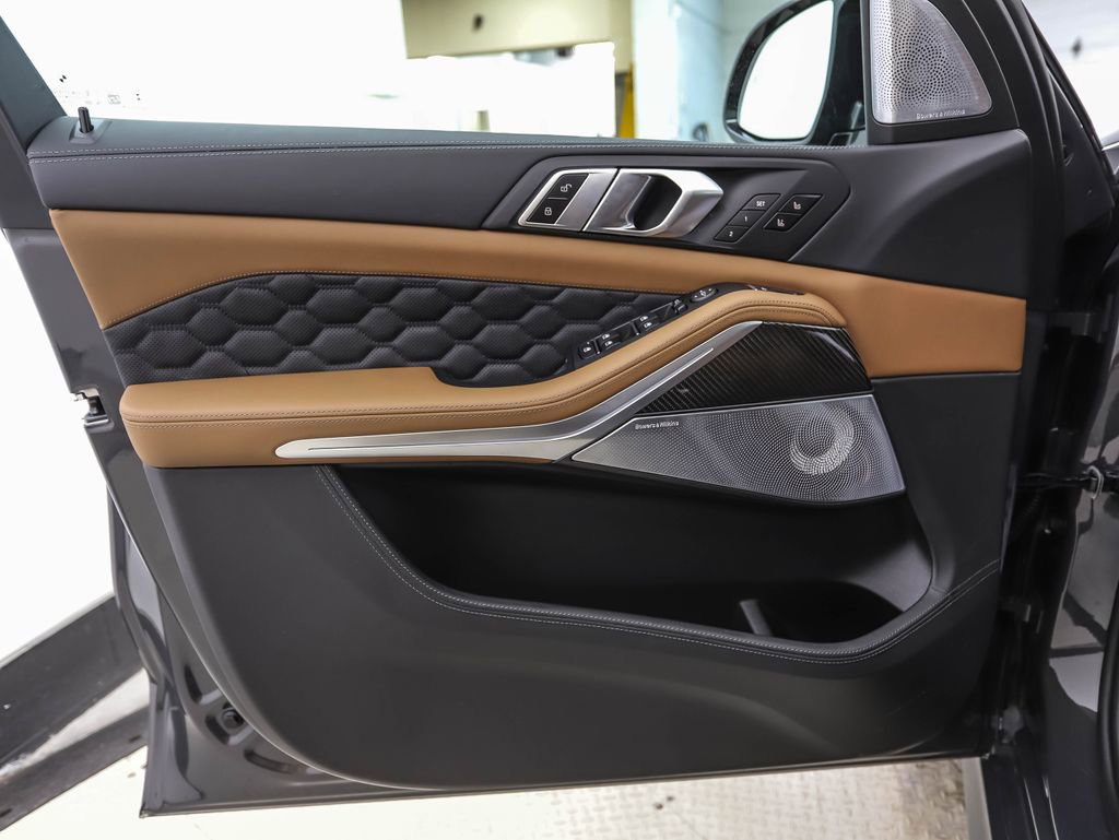 New 2026 BMW X5 M Competition w/ Executive Package image 9