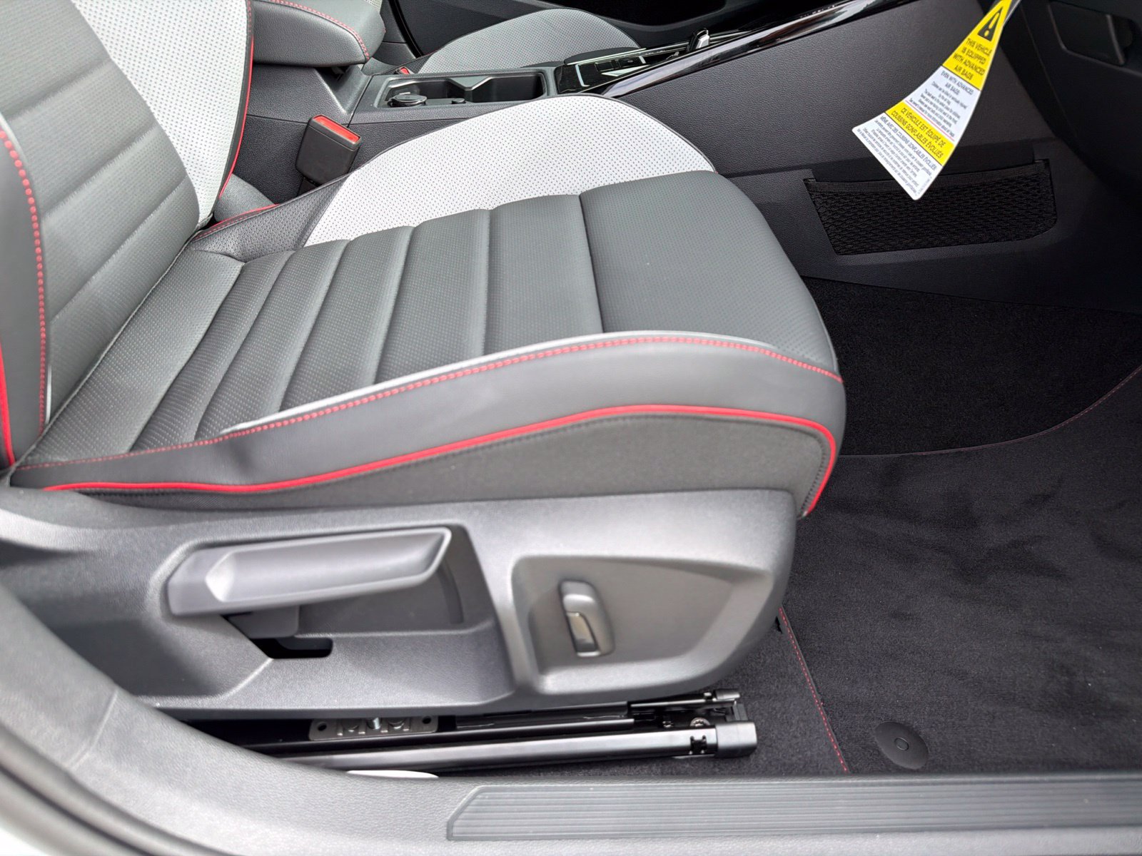 New 2026 Volkswagen GTI SE FWD image 63