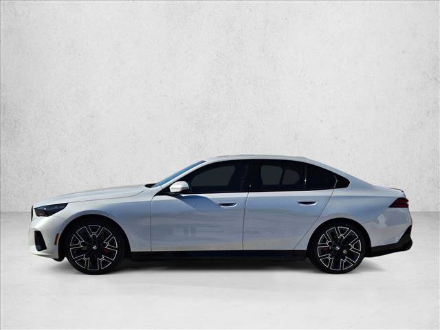 Used 2026 BMW i5 eDrive40 w/ M Sport Package RWD image 5