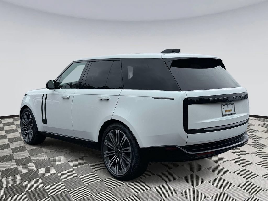 Used 2024 Land Rover Range Rover Autobiography AWD/4WD image 4