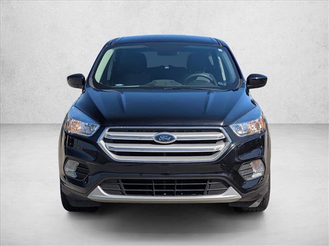 Used 2019 Ford Escape SE FWD image 2