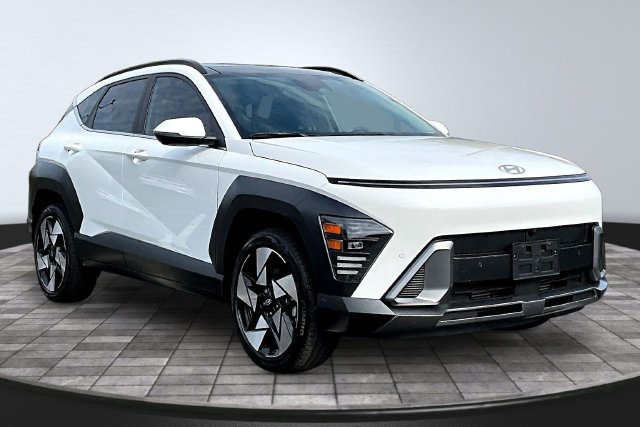 Used 2025 Hyundai Kona Limited AWD/4WD image 3