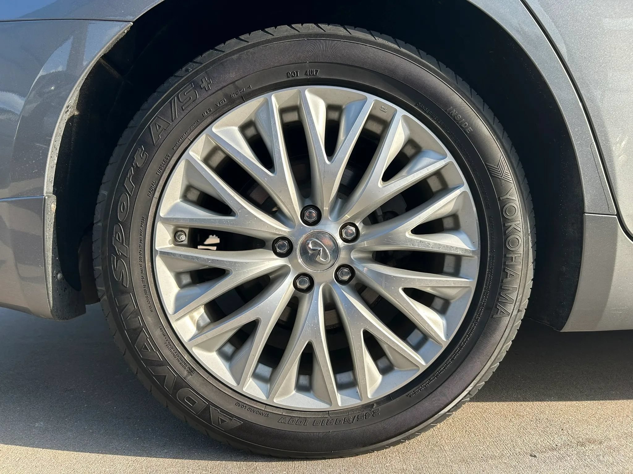Used 2019 INFINITI Q70 L 3.7 AWD/4WD image 32