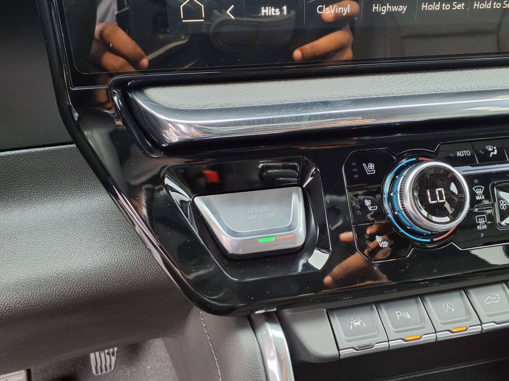New 2025 GMC Sierra 1500 Denali w/ Technology Package image 13