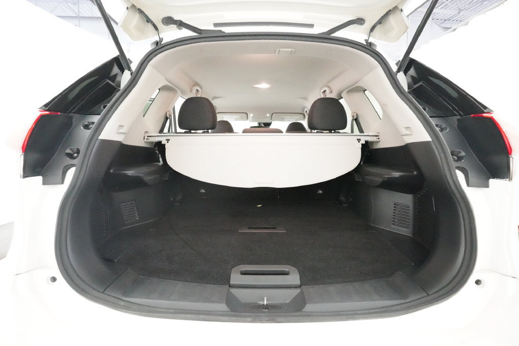Used 2020 Nissan Rogue SV AWD/4WD image 10