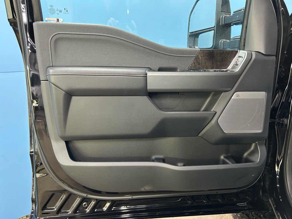 New 2026 Ford F350 Lariat w/ Tremor Off-Road Package image 33
