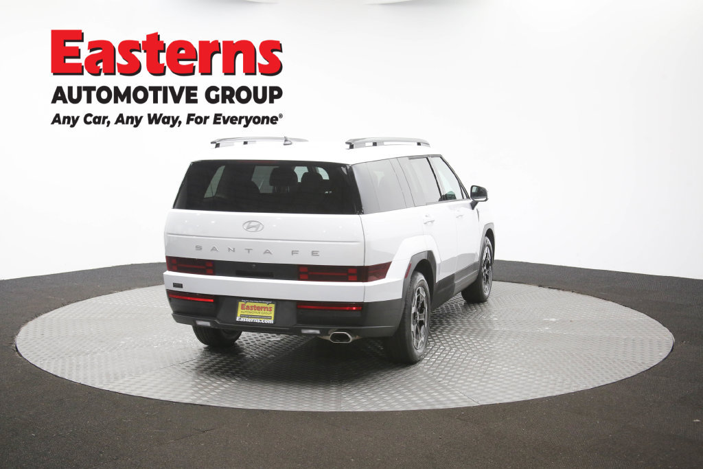 Used 2025 Hyundai Santa Fe SEL FWD image 42