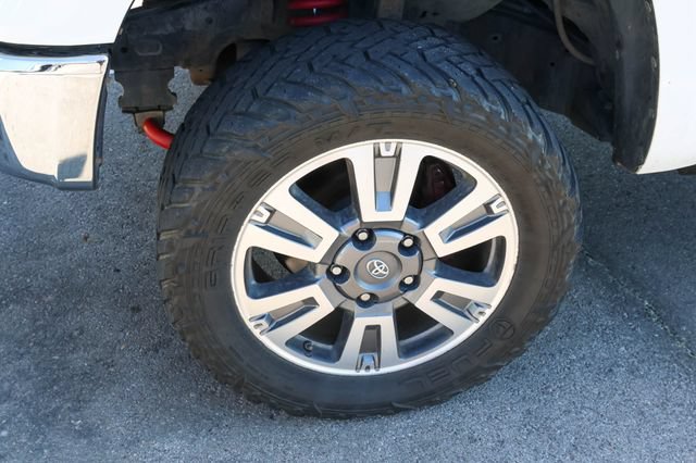 Used 2019 Toyota Tundra SR5 w/ SR5 Upgrade Package AWD/4WD image 7