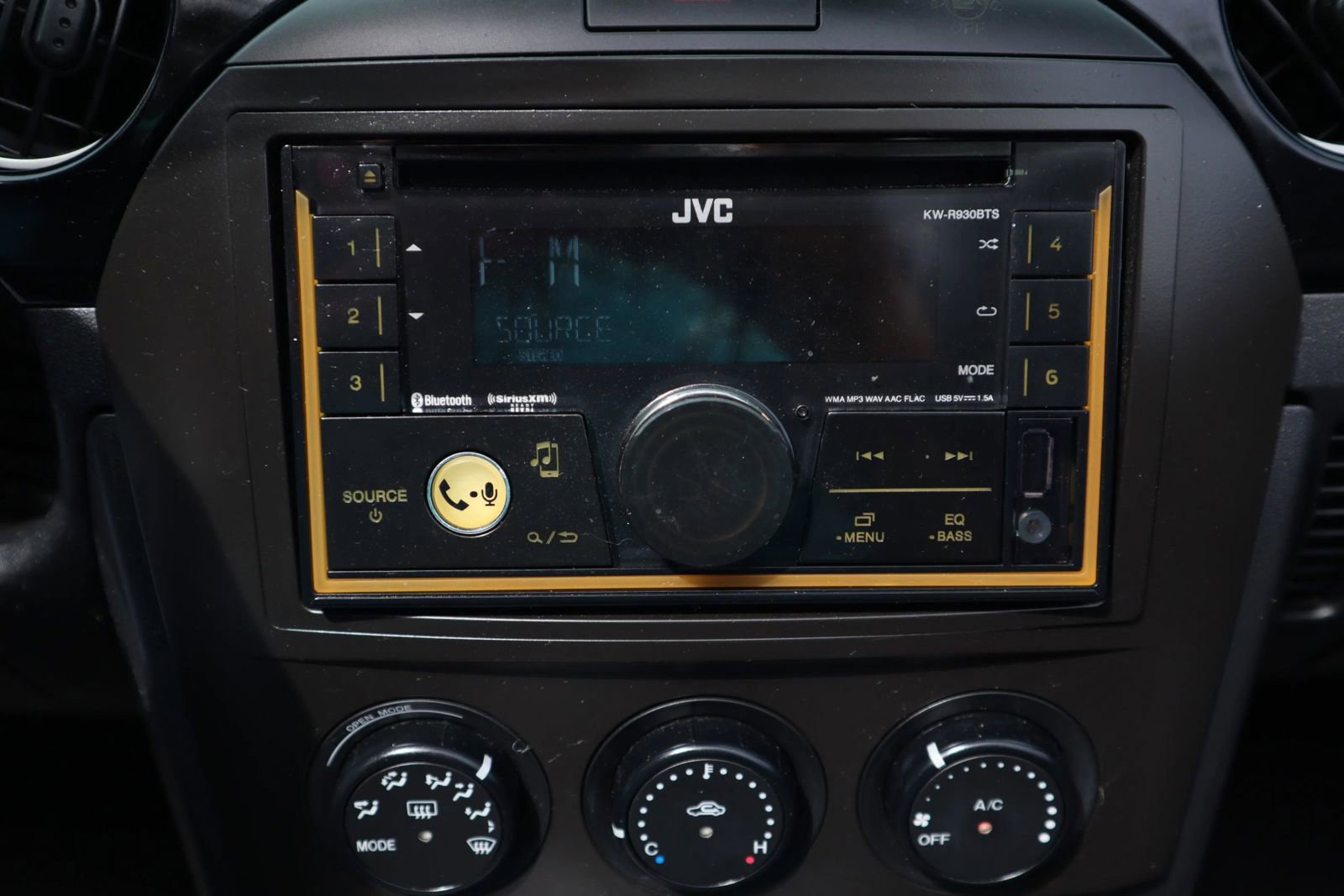 Used 2007 MAZDA MX-5 Miata Touring image 16