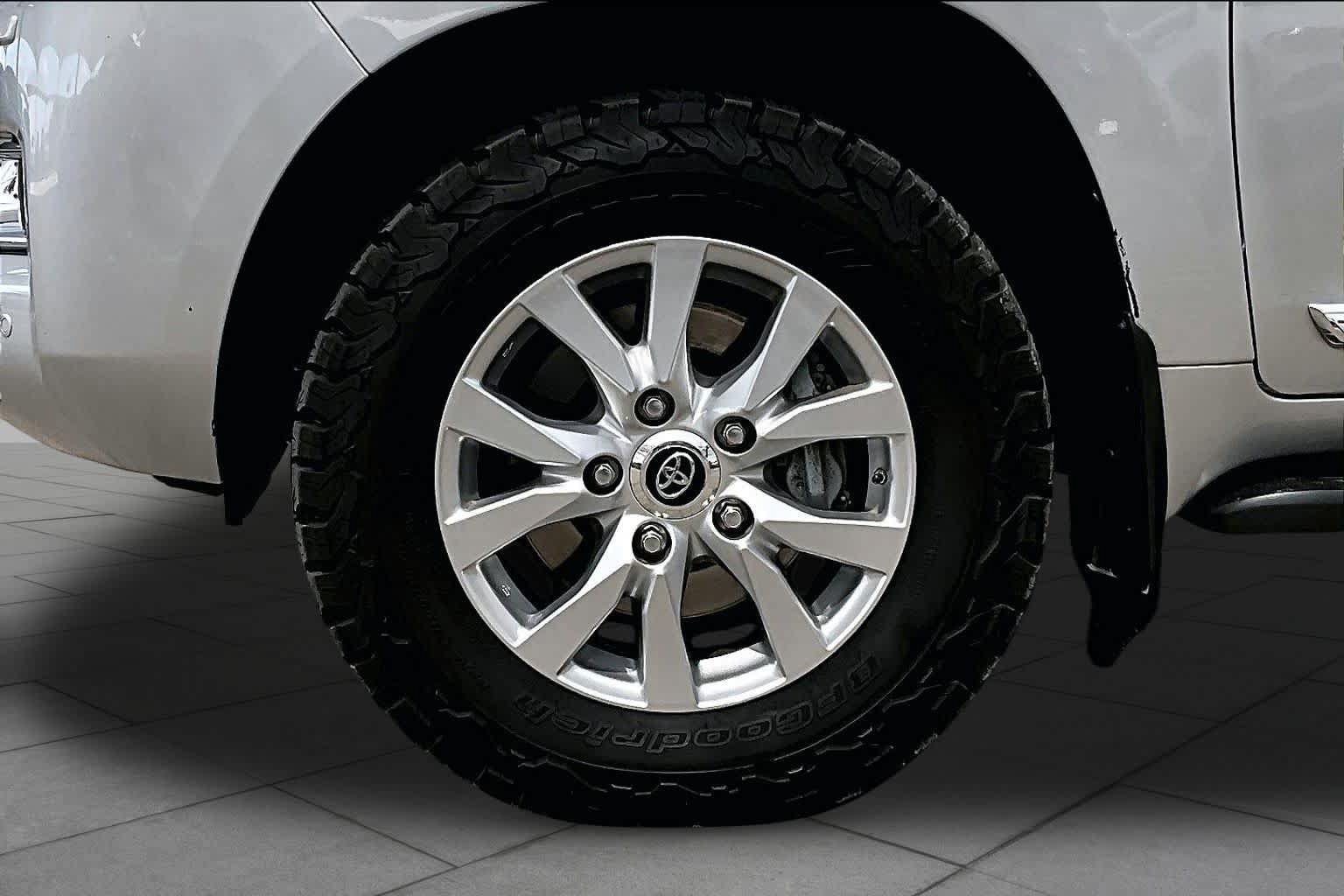Used 2021 Toyota Land Cruiser AWD/4WD image 11