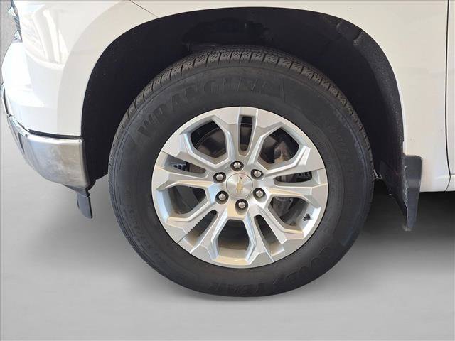 Used 2023 Chevrolet Silverado 1500 LTZ AWD/4WD image 21