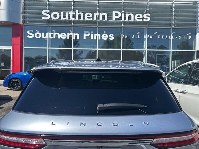 Used 2022 Lincoln Corsair FWD w/ Equipment Group 101A image 6