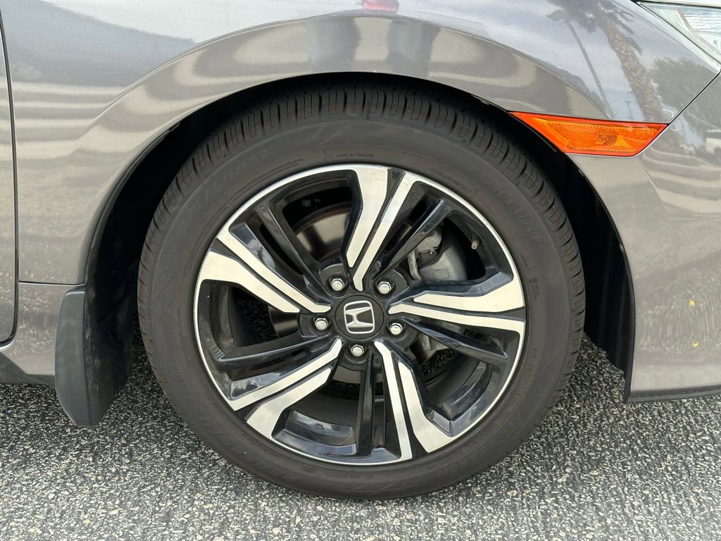 Used 2018 Honda Civic Touring image 13