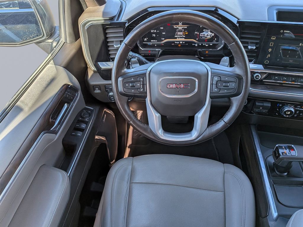 Used 2022 GMC Sierra 1500 SLT w/ SLT Premium Plus Package AWD/4WD image 17