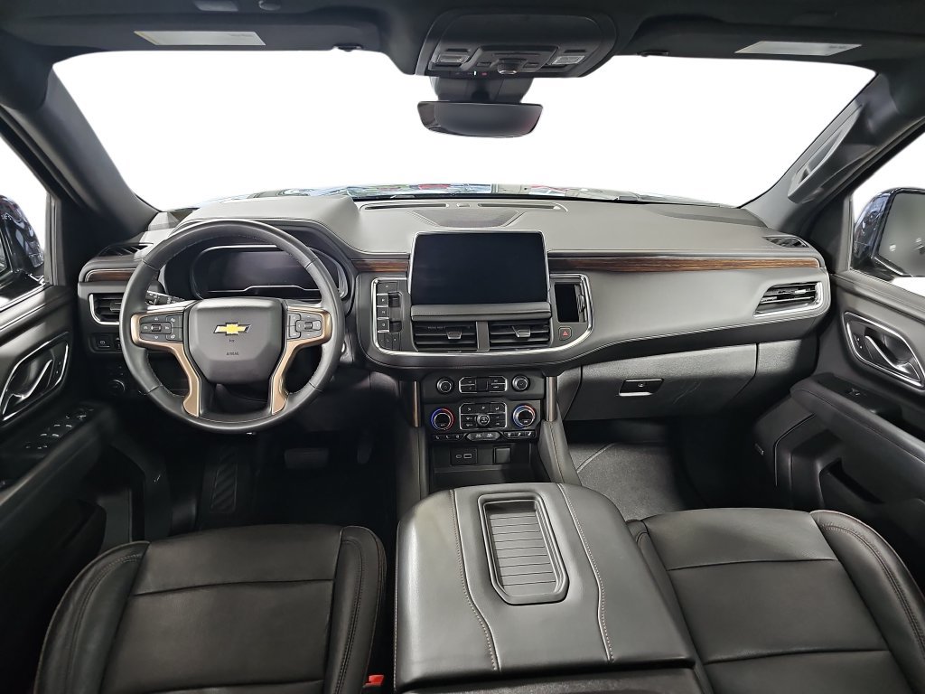 Used 2023 Chevrolet Tahoe High Country AWD/4WD image 11