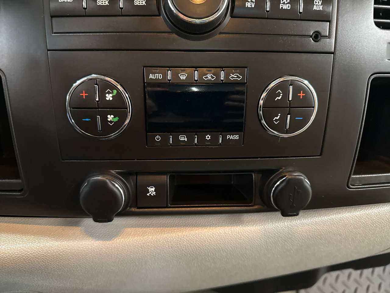 Used 2011 GMC Sierra 1500 SLE w/ Power Tech Package image 19