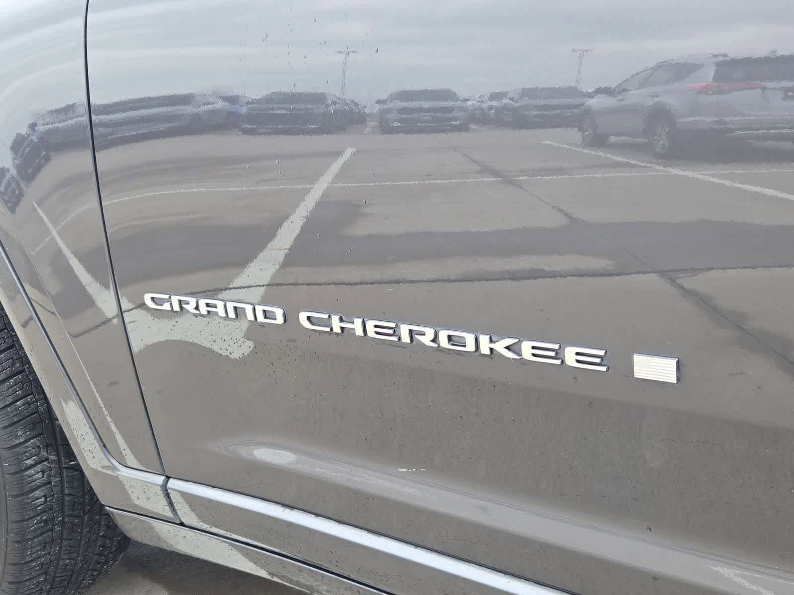 Used 2022 Jeep Grand Cherokee L Overland AWD/4WD image 12
