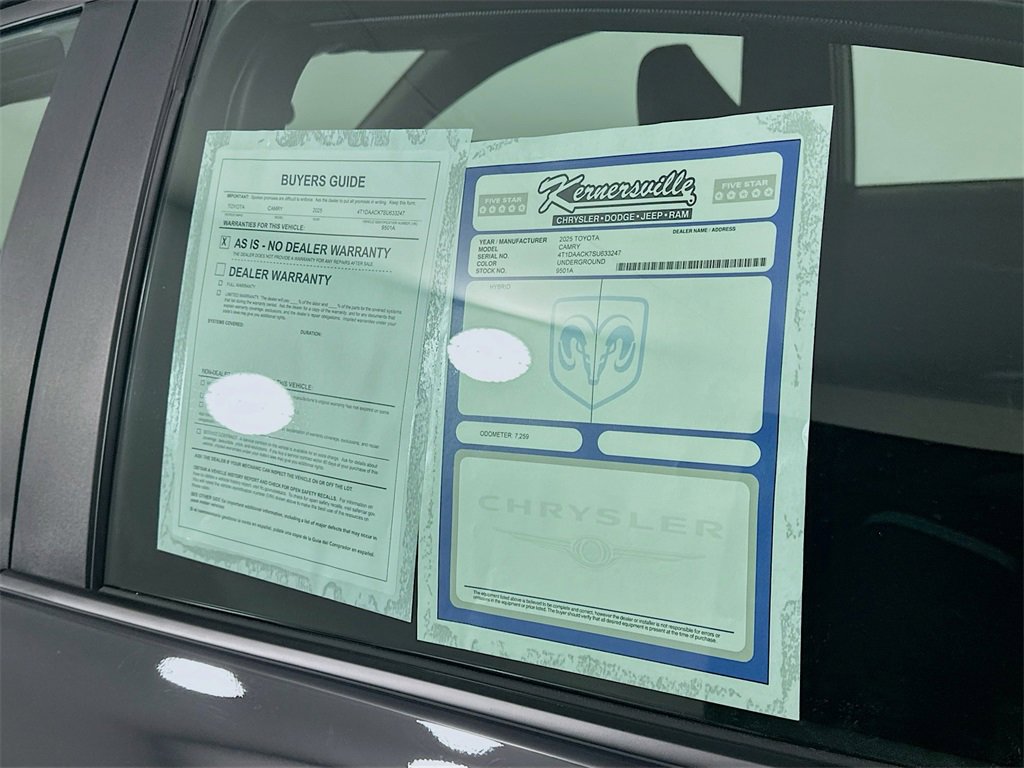 Used 2025 Toyota Camry SE image 36