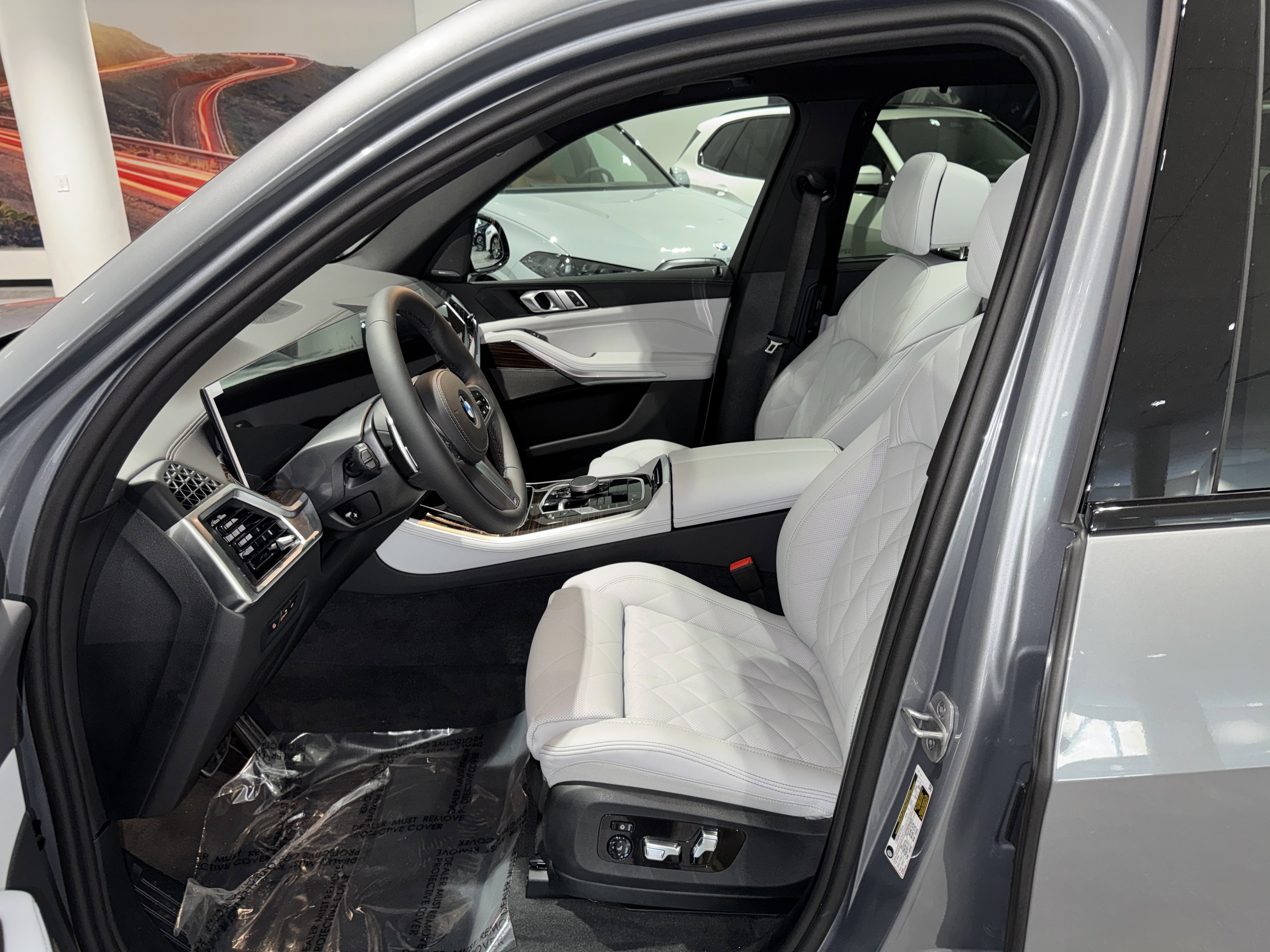 New 2026 BMW X5 sDrive40i w/ M Sport Package image 14