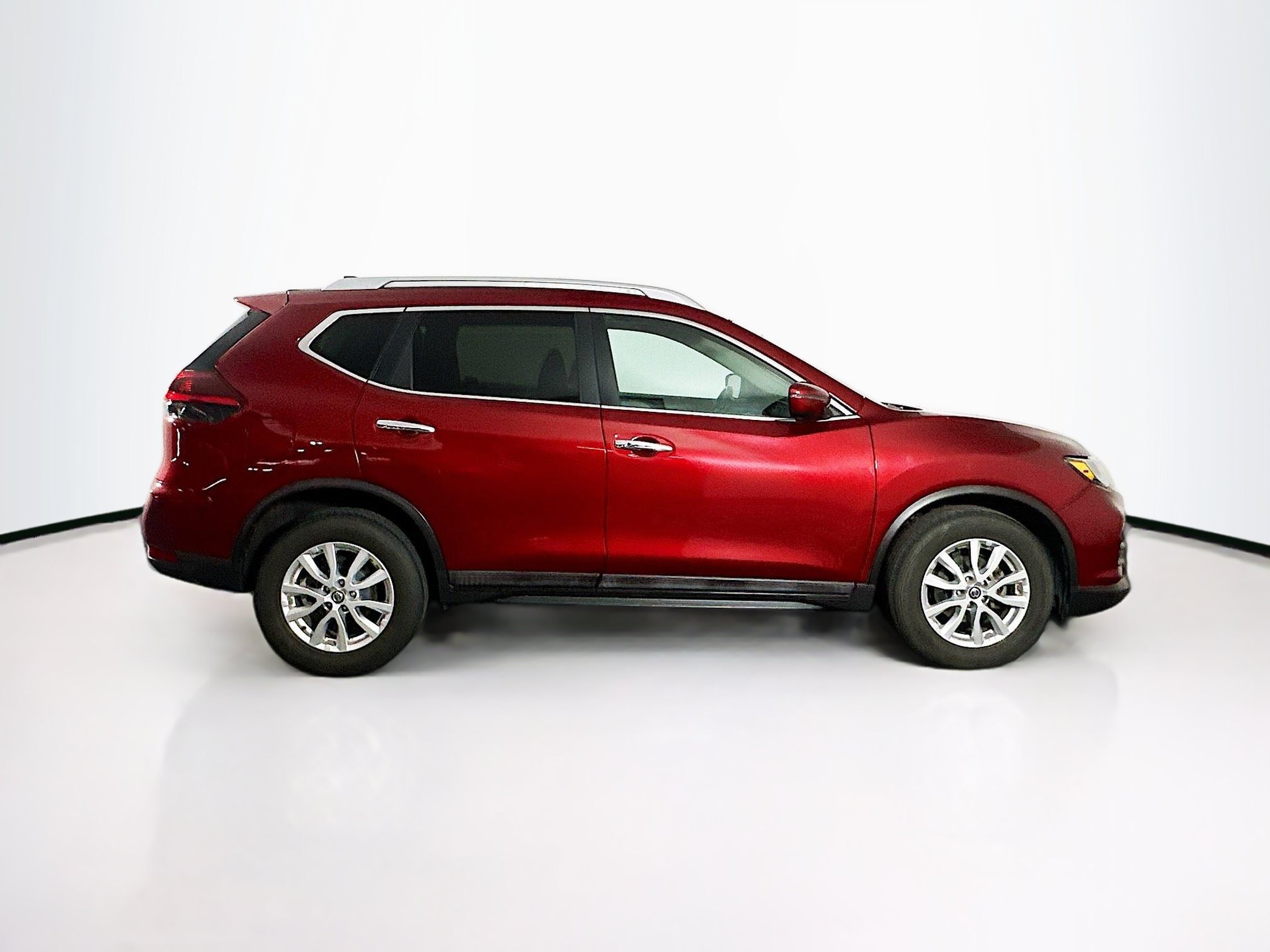 Used 2018 Nissan Rogue SV FWD image 10