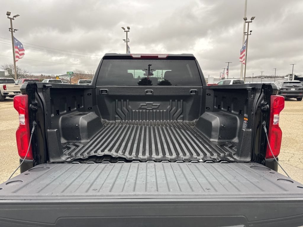 Used 2024 Chevrolet Silverado 1500 LT Trail Boss AWD/4WD image 19
