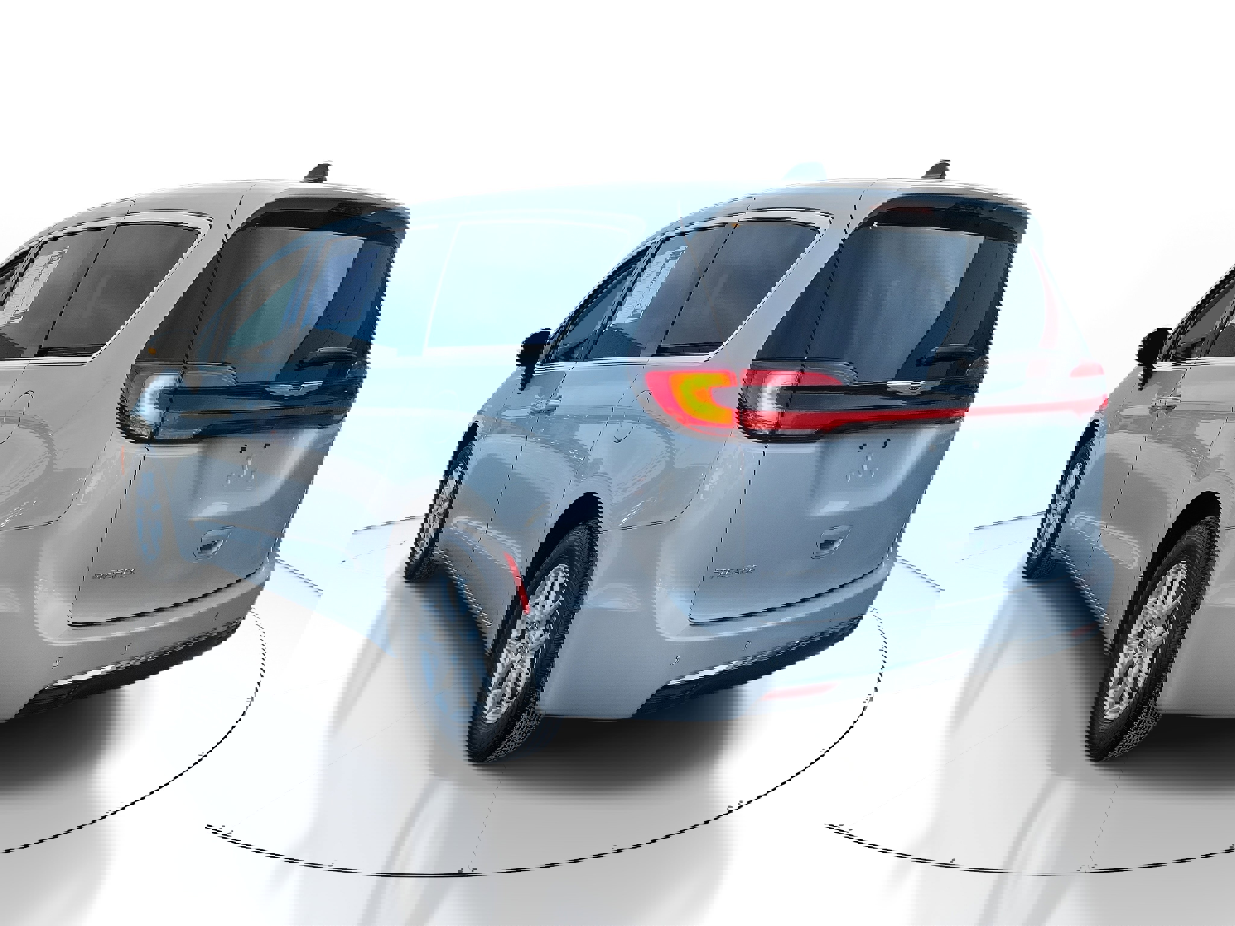 Used 2024 Chrysler Pacifica Touring-L image 3