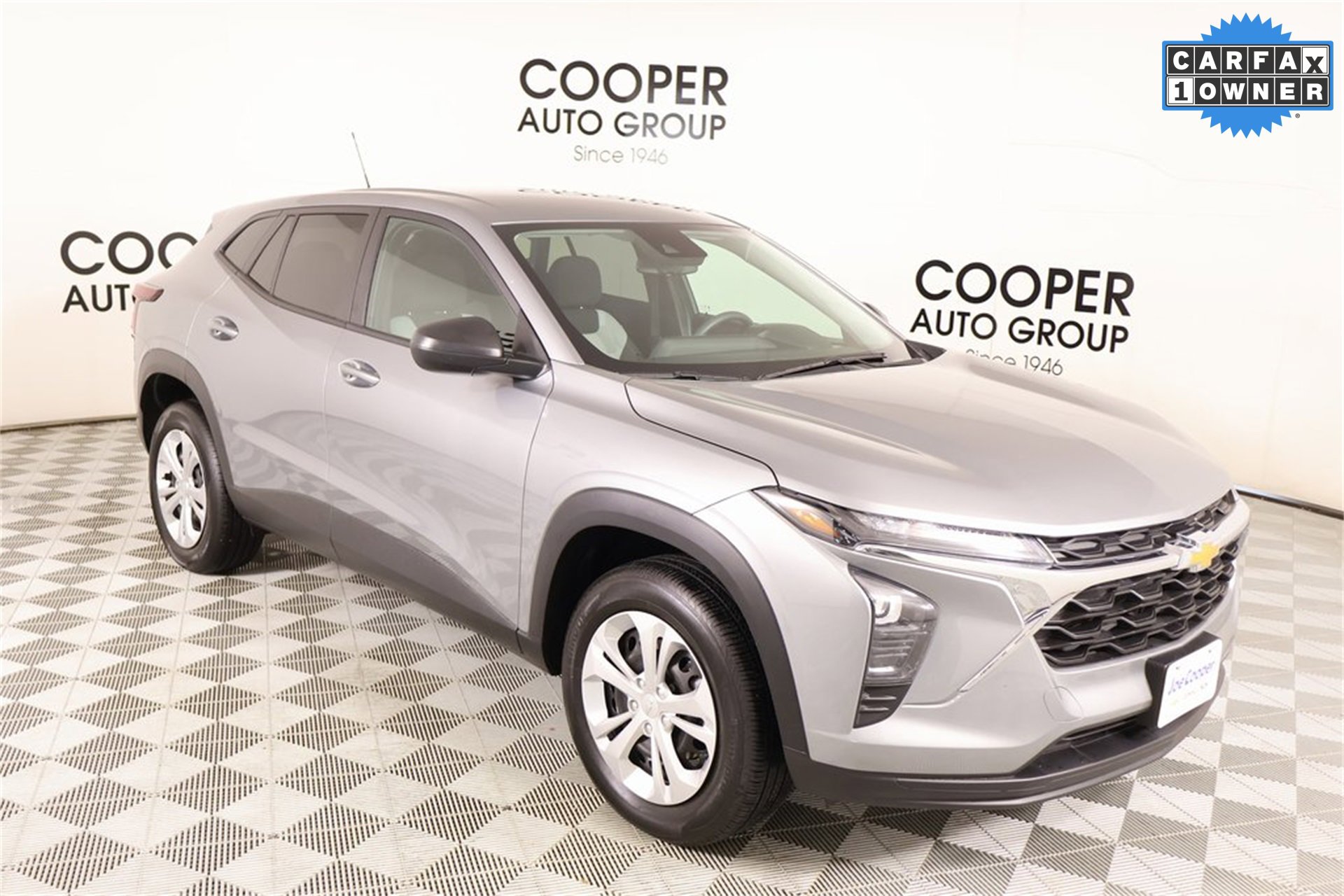 Used 2024 Chevrolet Trax LS w/ Driver Confidence Package