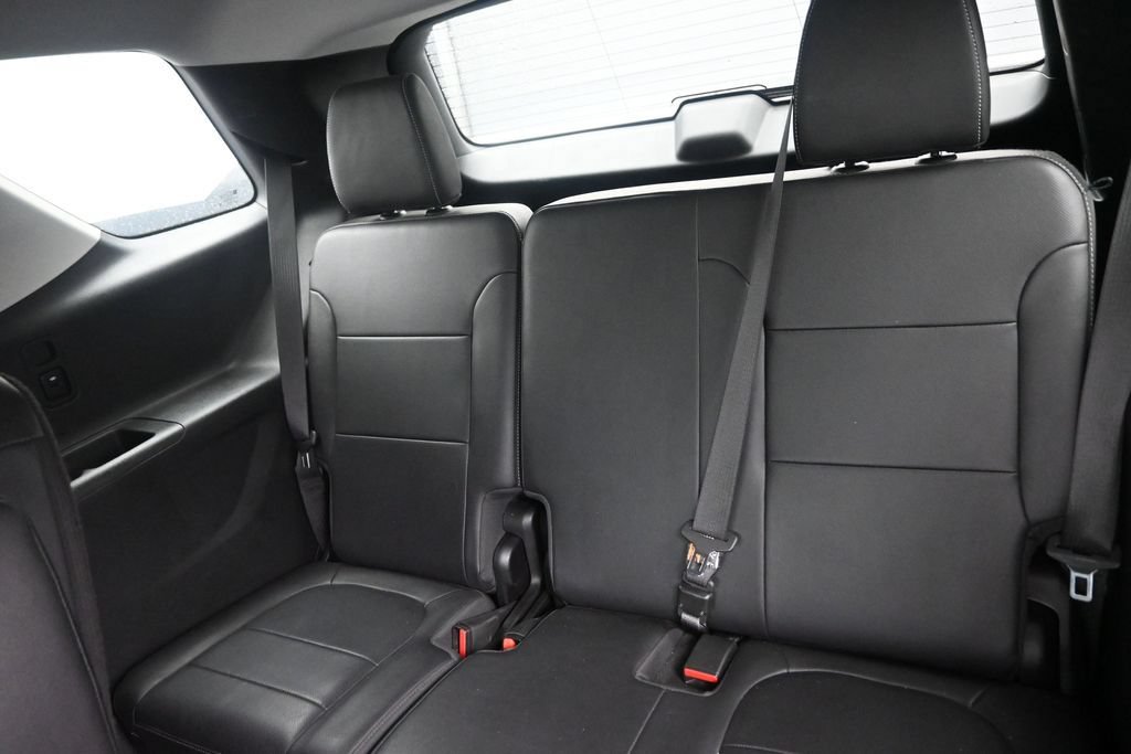 Used 2021 Chevrolet Traverse High Country FWD image 15