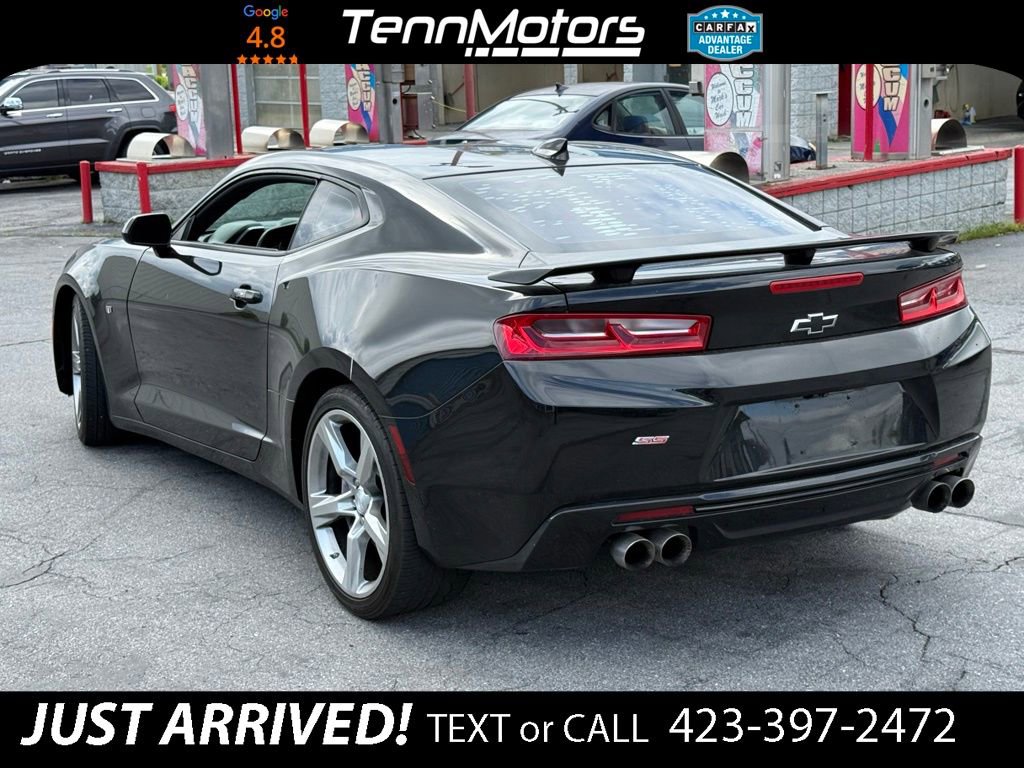 Used 2016 Chevrolet Camaro SS RWD image 7