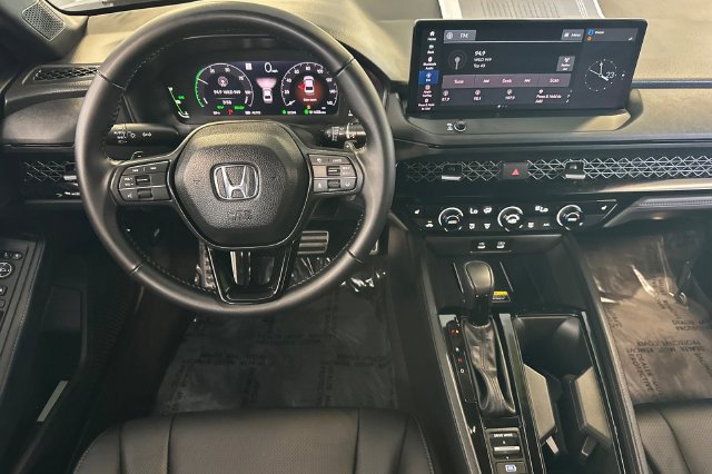 Used 2025 Honda Accord Sport image 16