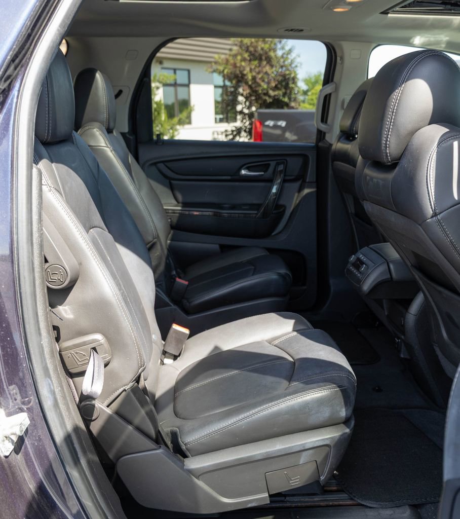 Used 2015 GMC Acadia SLT w/ Open Road Package AWD/4WD image 31