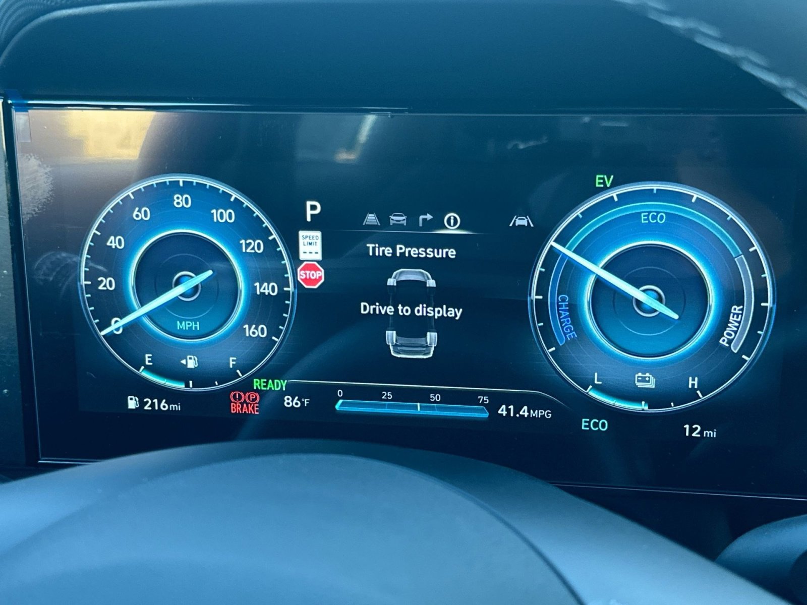 New 2025 Hyundai Elantra SEL image 16